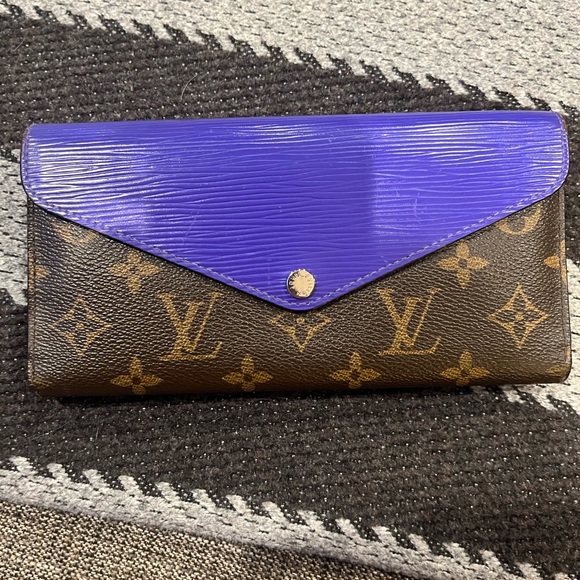 ‼️ Last Price Cut ‼️ Louis Vuitton purple epi leather with monogram long wallet - Picture 1 of 7
